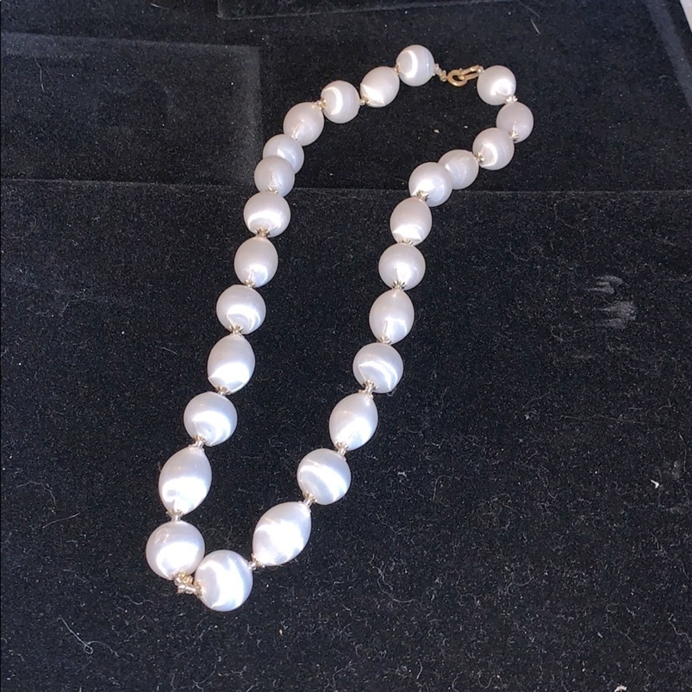 Vintage White silk wrapped beads 10 in drop